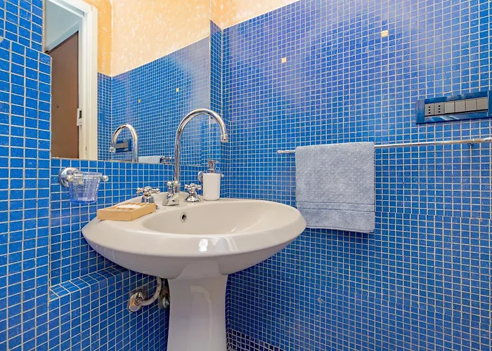 Porta Vittoria - Linate Urban - 10 Minuti Aeroporto Self-check-in Lägenhet