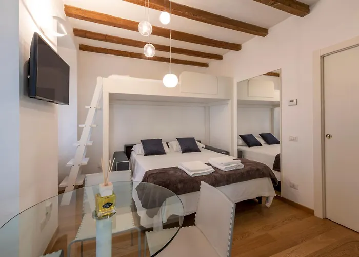 Royal Centro Moscova Апартаменты Милан