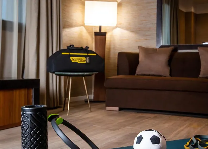 Milan Suite Hotel Отель Милан