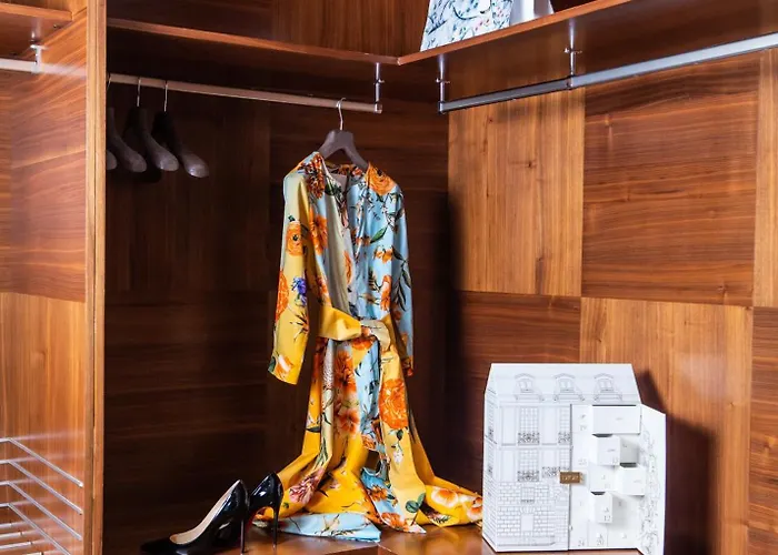 Milan Suite Hotel Отель Милан