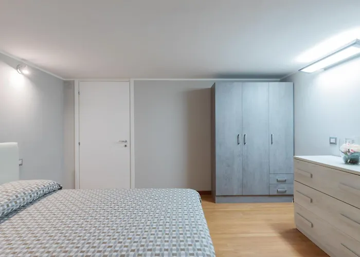 2 Con 2 Bagni Privati - De Angeli * Milano