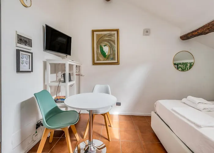 Ripa Porta Ticinese Wi-fi 2 Pax * Милан