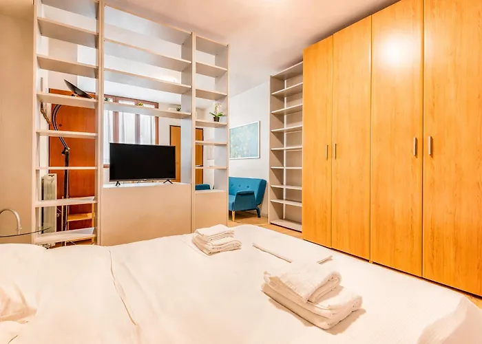 Confy 2pax- Via Tartini, 26