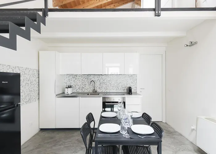 Easylife - Ascanio Sforza 75 - Navigli Милан