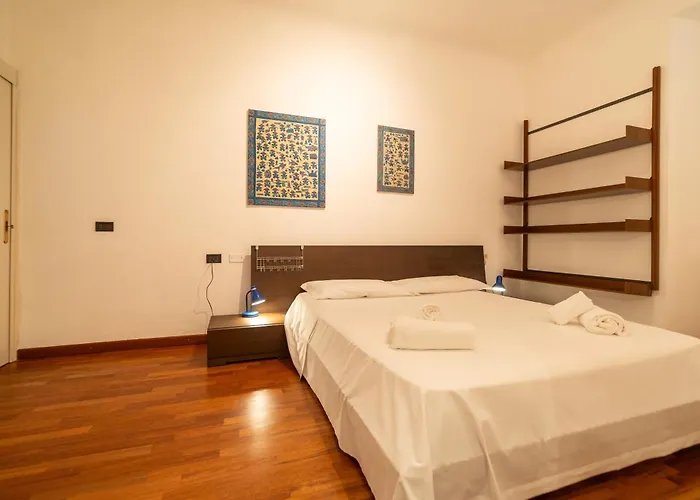 Quiet In Porta Venezia Apartment