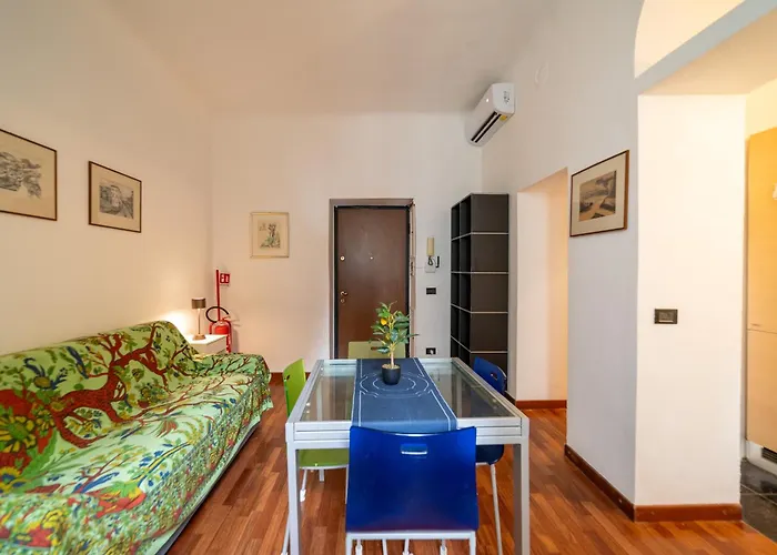 Quiet In Porta Venezia Apartment *