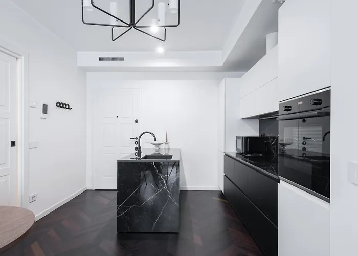 Easylife - E Terrazza A Pochi Passi Dal Duomo * Milano