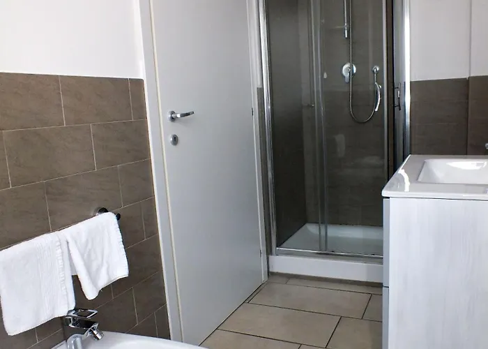 شقة فندقية بي بي هوتيلز فيسكونتي الفندقية 4*