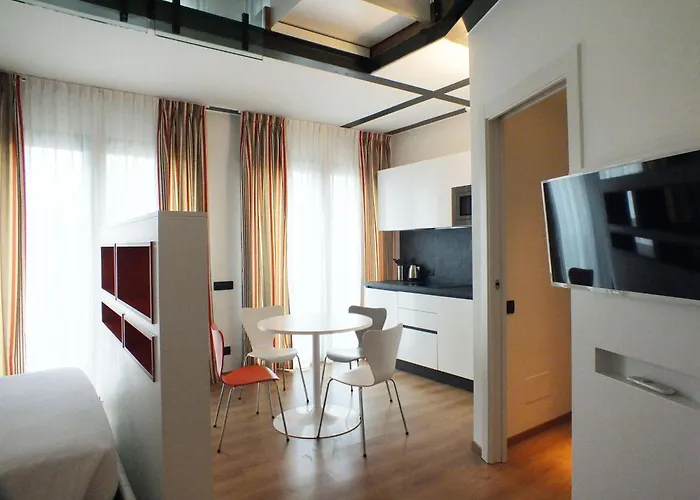 Aparthotel Bb Isola 4*