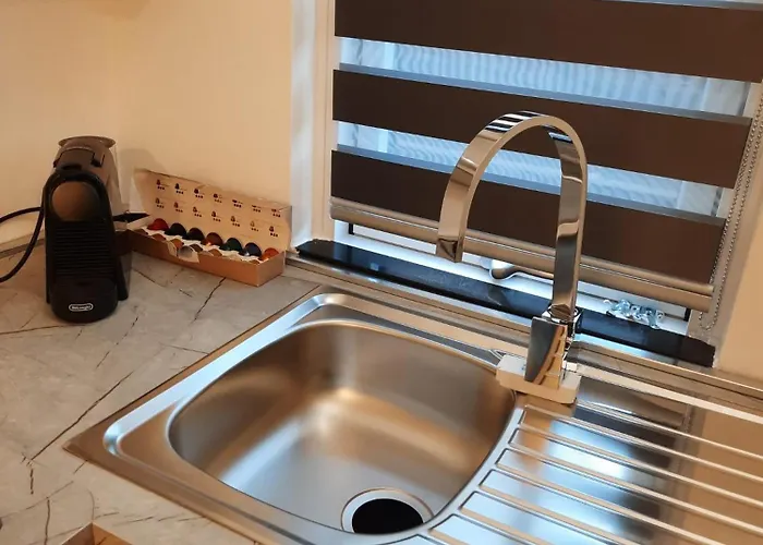 N&ghomesweethome Raffaelloelegante Ideale Affari *