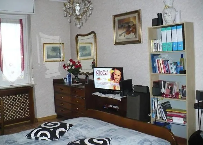 בית הארחה Suzzani House