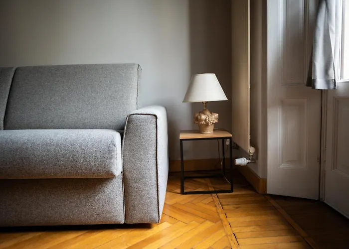 Vercelli Elegance Between Citylife And Duomo - Milan-cortina 2026 Olympics - Design Week 2026 מילאנו