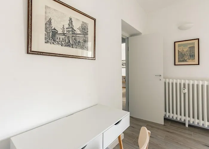 Tadino Ai Giardini Indro Montanelli By Halldis Apartament Mediolan