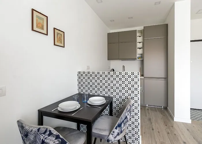 Apartament Tadino Ai Giardini Indro Montanelli By Halldis *
