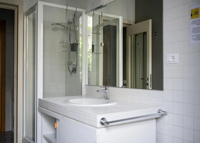 Vercelli Elegance Between Citylife And Duomo - Milan-cortina 2026 Olympics - Design Week 2026 דירה