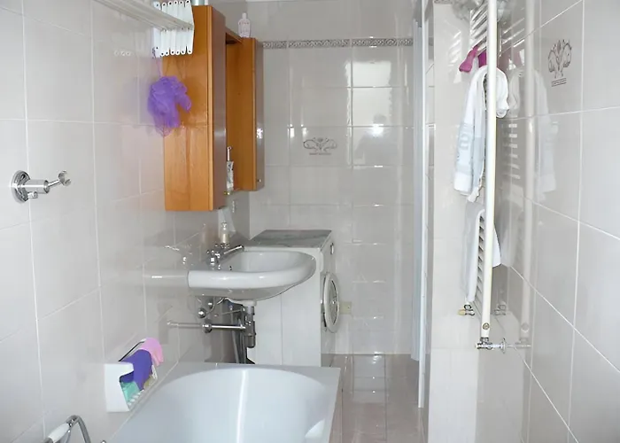 Suzzani House * מילאנו