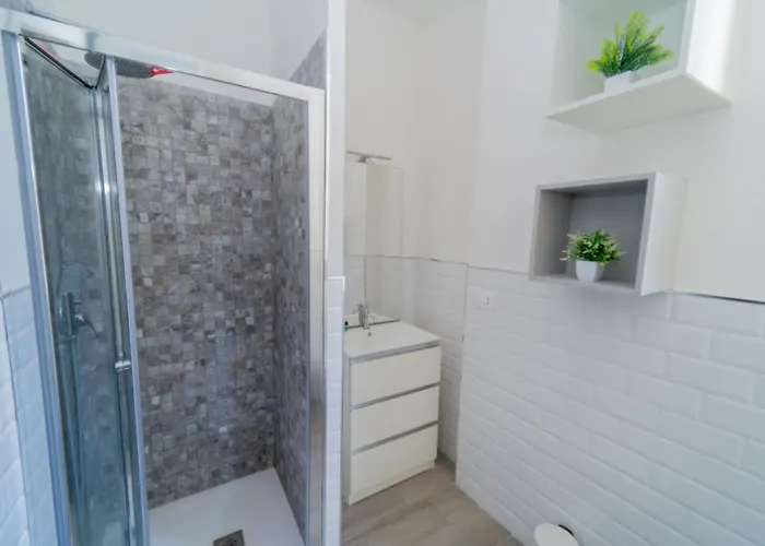 Lägenhet Near Metro-m5 Milano