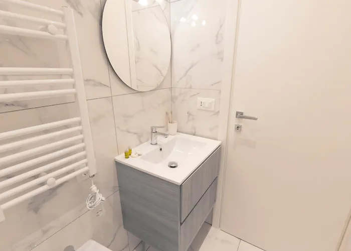 Modern & Stylish Near Isola & Station 아파트 밀라노