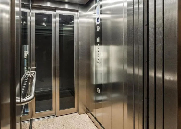 Appartement Design In The Heart Of *