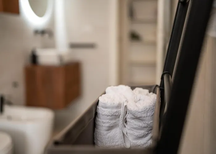 Center-design Attic Penthouse With Private Terrace Appartement Milan