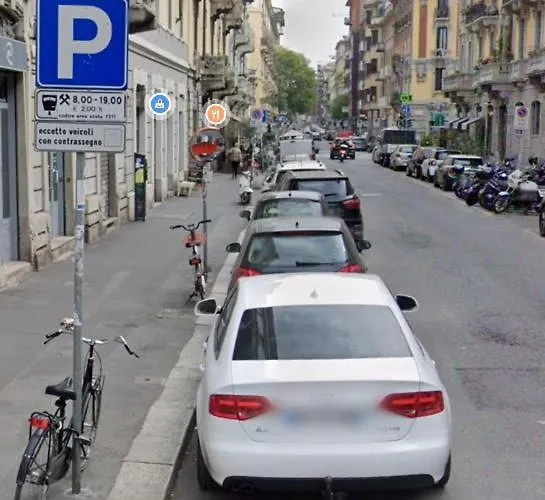 아파트 In Historic Building- Porta Venezia 밀라노