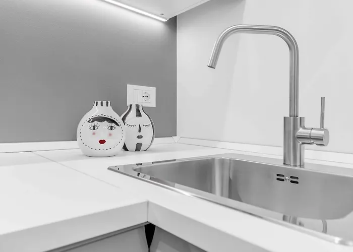 Le23 Duomo-loreto - - Modern * Milán