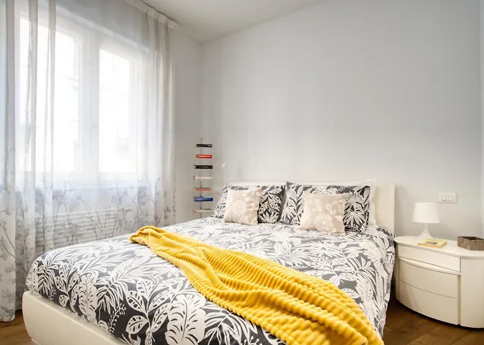 Guesthost - White Flat Bilo Di Design De Angeli Апартаменты Милан