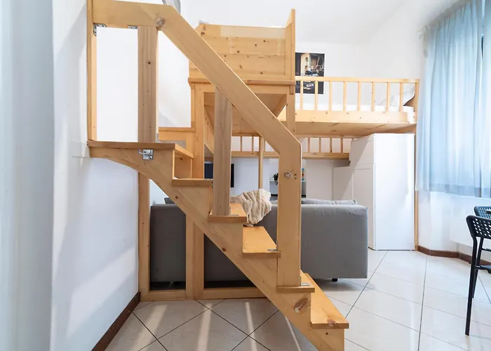 I Host - Pasteur 15-2