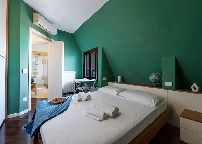 شقة Luxury - Casoretto 36 *