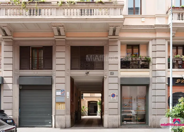 Looking 4 Station Center Appartamento *