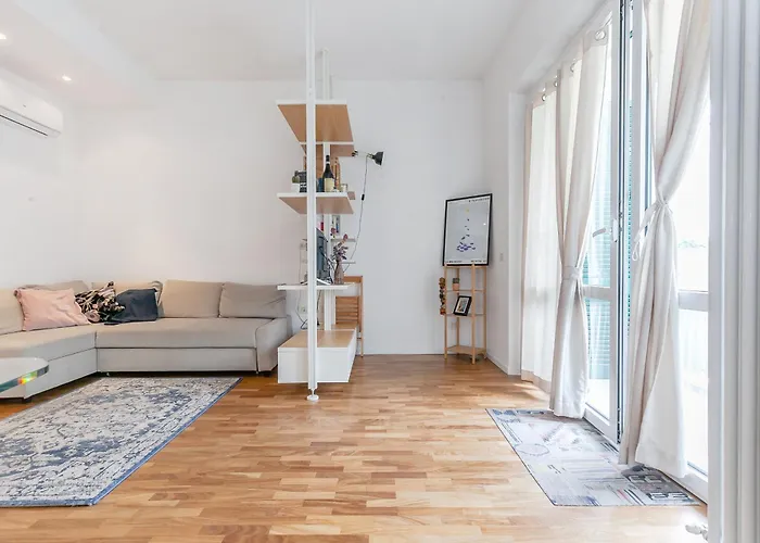 The Near Linate * Milán