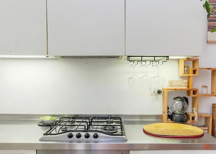 The Near Linate Milán