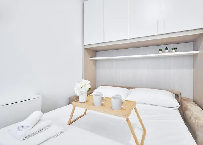 Apartment Easylife - - Salutati 15 - Cadorna