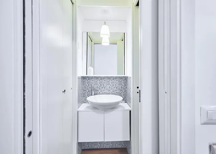 Apartment Easylife - - Salutati 15 - Cadorna *