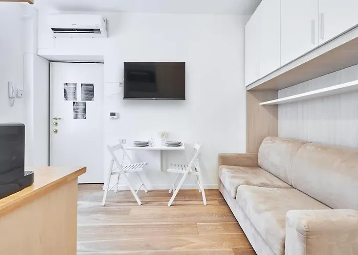 Easylife - - Salutati 15 - Cadorna Apartament