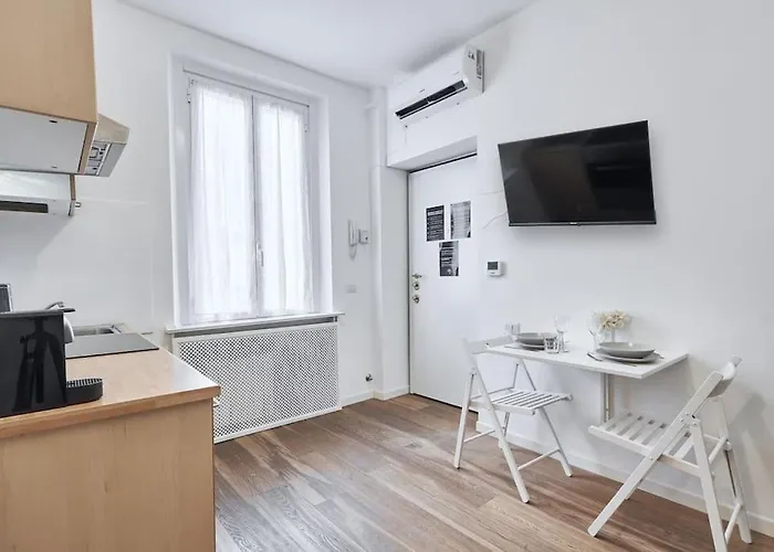 Easylife - - Salutati 15 - Cadorna Lejlighed *