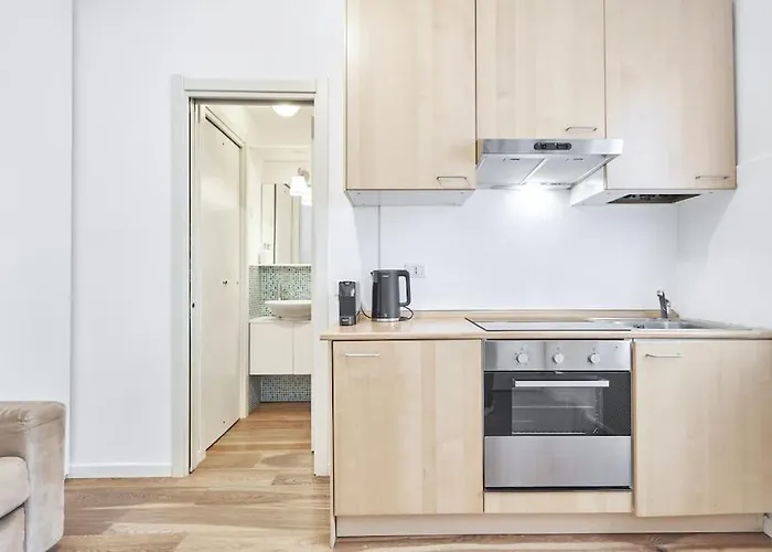 Apartment Easylife - - Salutati 15 - Cadorna *