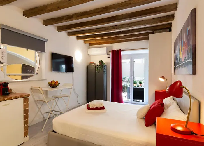 Casa Vittoria - Isola District * ميلان