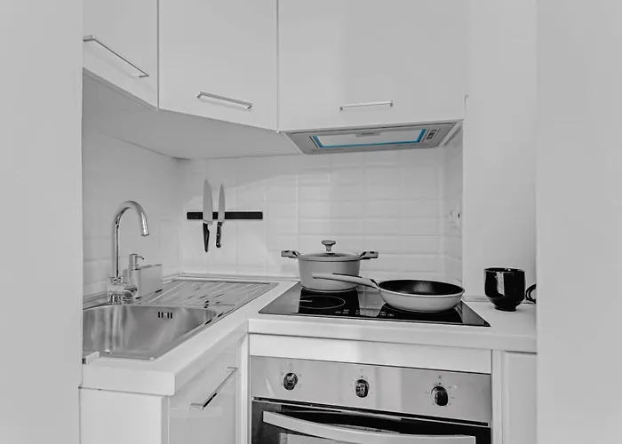 10 Min Duomo Free Parking Wifi Ac * מילאנו