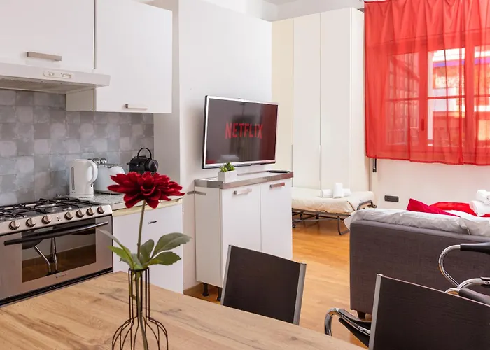 Апартаменты Artstay - Garibaldi Tower, Near Metro Station M5, M2 *