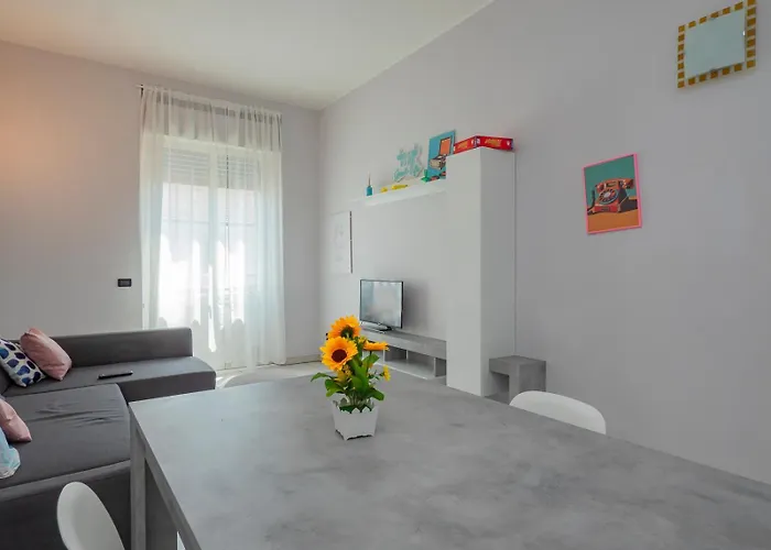 Xenia - Lovely In Citta Studi * Μιλάνο