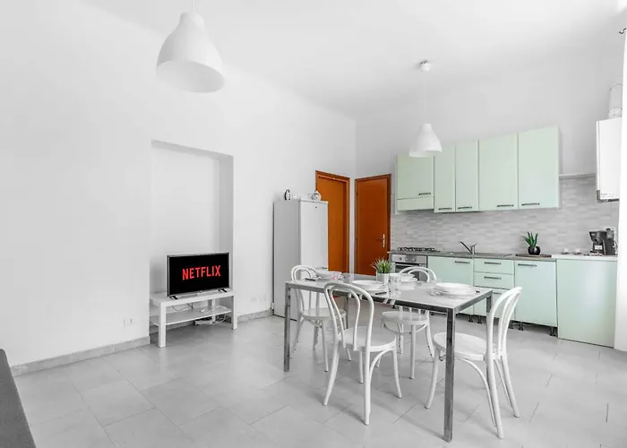 Ve2 Isola Cool • Exclusive • * Milano