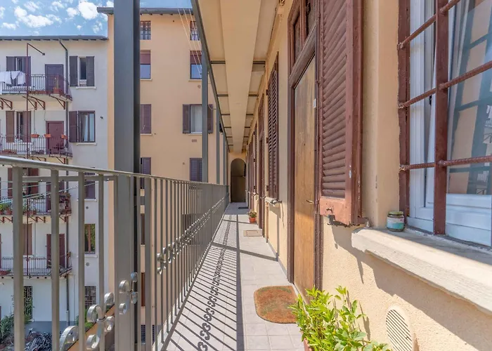 Daire Ve2 Isola Cool • Exclusive • *