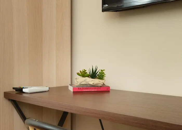 Artstay - Niguarda Hospital, Near Metro M3 ميلان