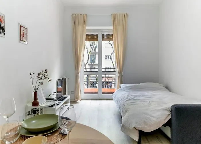 Apartament Citta Studi-politecnico - Wi-fi Gratuito, Balcone E Self Check-in *