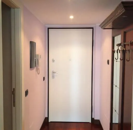 Navigli - 3 People Mediolan