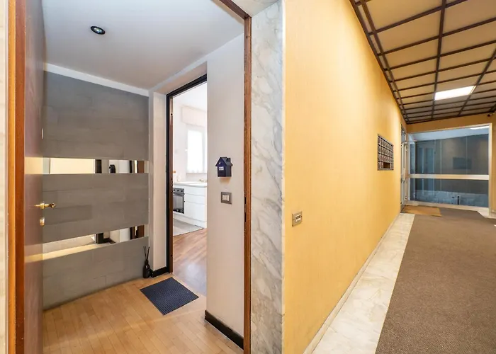 Cozy Near - 4 Guests Apartmán