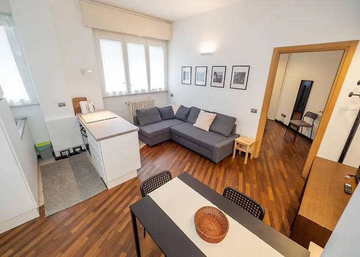 Cozy Near - 4 Guests 아파트