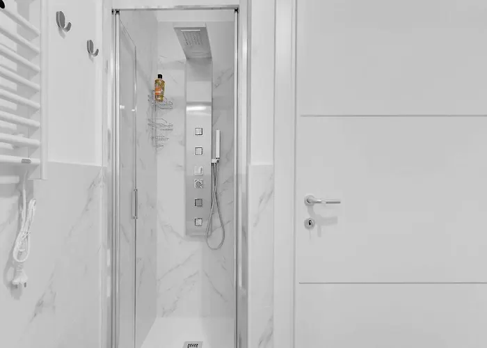 Nuovo E Confortevole, 4pax, Tram 24, Universita Milano