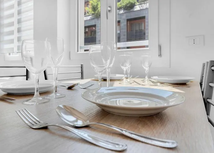 Nuovo E Confortevole, 4pax, Tram 24, Universita * Milano